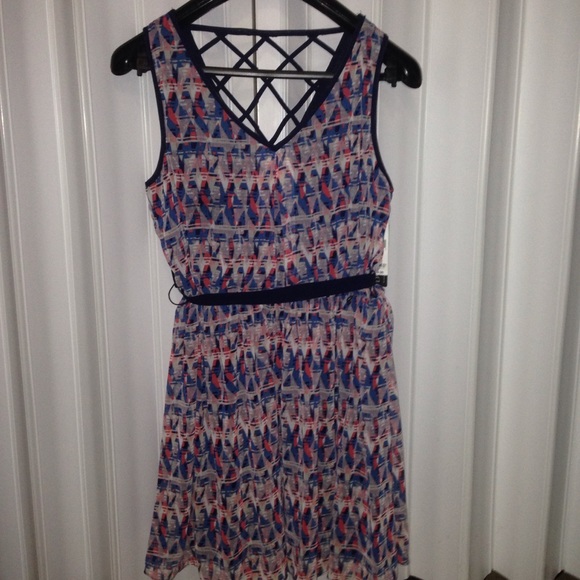 NOT FOR SALE RN! DONT BUY 🎁🎉HP🎉🎁 BCX dress from Macy's! - Picture 2 of 7